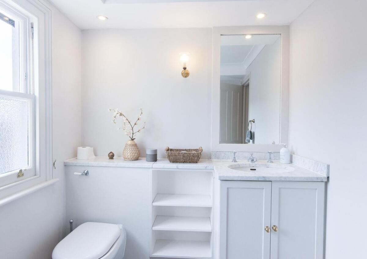 Appartamento 3 Bedroom Luxury In Eaton Square Londra